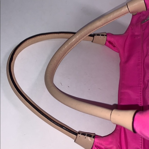 Kate spade pink vinyl shoulder bag trimmed in tan leather Has gold tone zipper - Picture 7 of 12